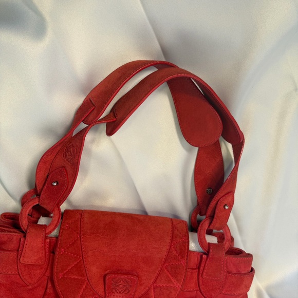Vintage Loewe Red Suede Bag with Striped Interior - Picture 10 of 11